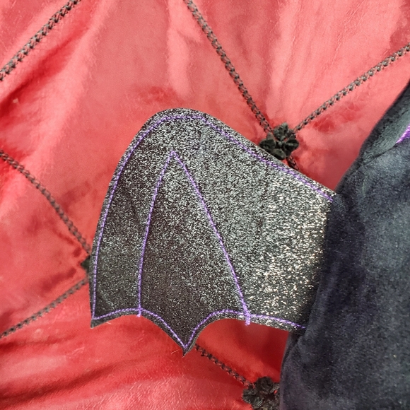 Spooky sparkly vampire bat squishy bat plush toy - Picture 2 of 6